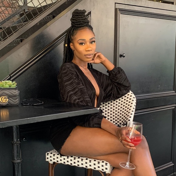 Meet your Posher, Euphxrivn - Picture 1 of 1